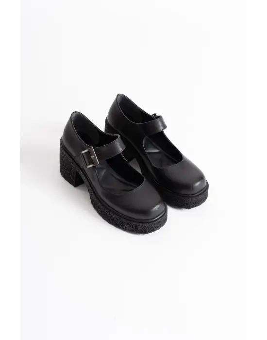 Kadın Siyah Günlük Ayakkabı TR06MS05C