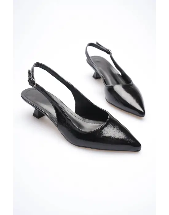 Kadın Siyah Kırışık Rugan Sivri Burun Slingback Kısa Topuklu Ayakkabı TR20MS04C