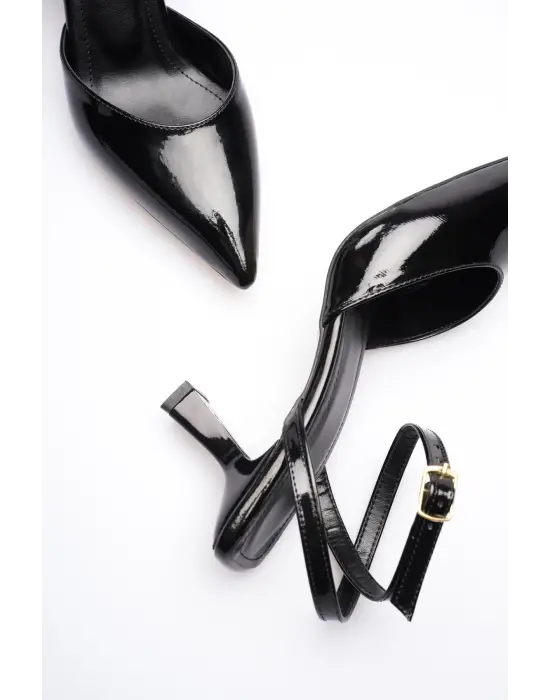 Kadın Siyah Rugan Topuklu Ayakkabı TR03MS02A