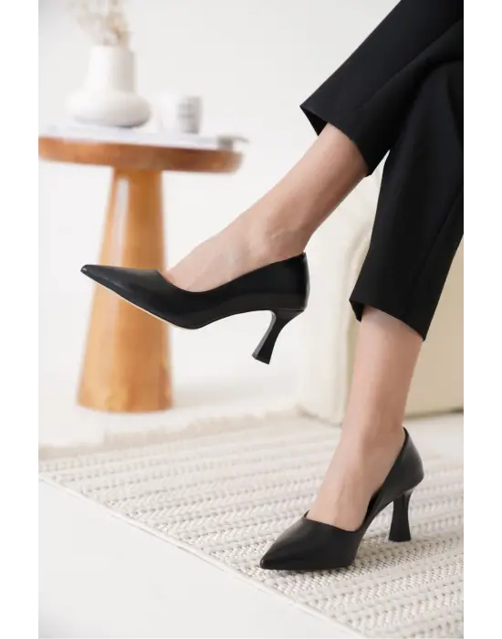 Kadın Siyah Stiletto TR12MS06A