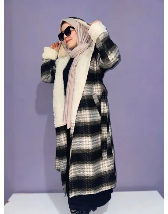 Kapşonlu Kürklü Kaban