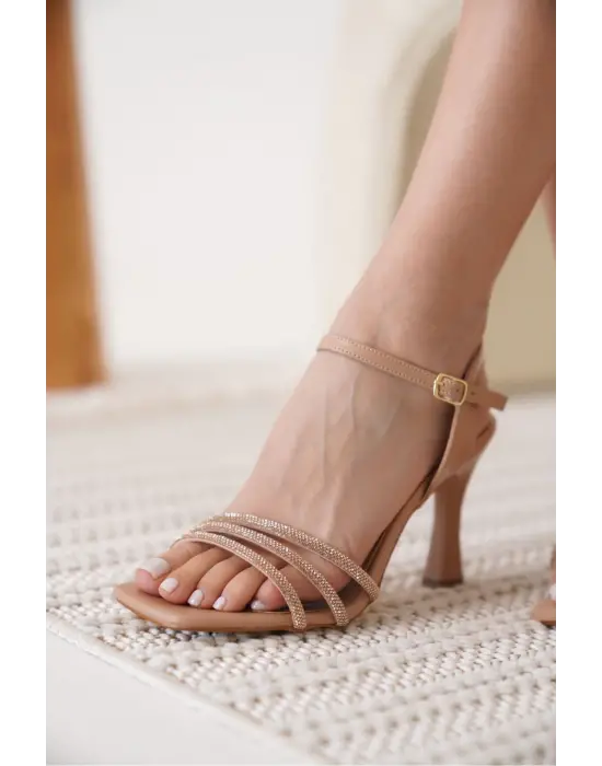 Karla Nude Kadın Taşlı Sandalet