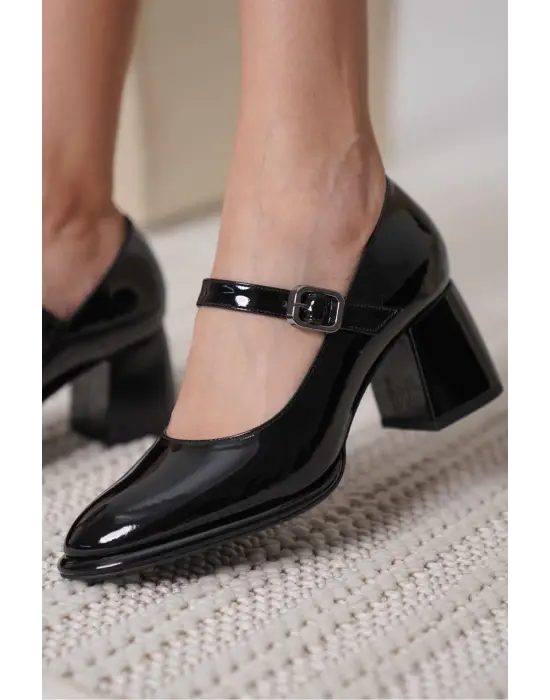 Kelly Siyah Rugan Kadın Topuklu Ayakkabı