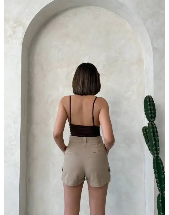 Kemer Detaylı Gabardin Şort Bej S25289