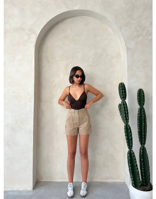 Kemer Detaylı Gabardin Şort Bej S25289