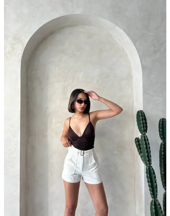 Kemer Detaylı Gabardin Şort Krem S25289