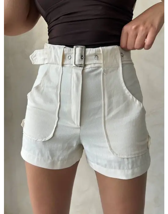 Kemer Detaylı Gabardin Şort Krem S25289