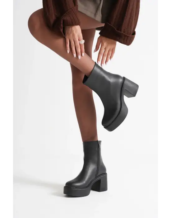 Keti Kadın Siyah Topuklu Bot