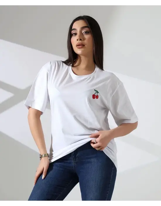 Kiraz İşlemeli Tişört