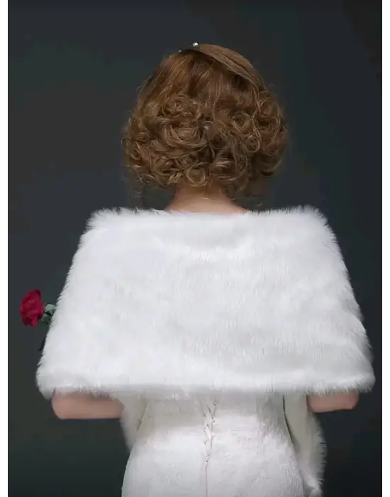 Kürk Orijinal Beyaz Seksi Omuzluk Şık Kürk