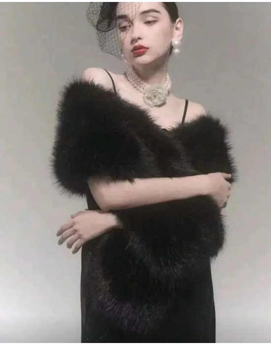 Kürk Orijinal Siyah Seksi Omuzluk Şık Kürk