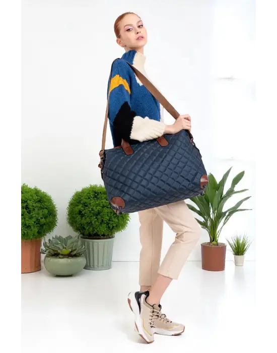 Lacivert Su Geçirmez Kumaş Kadın Büyük Boy Omuz Çantası