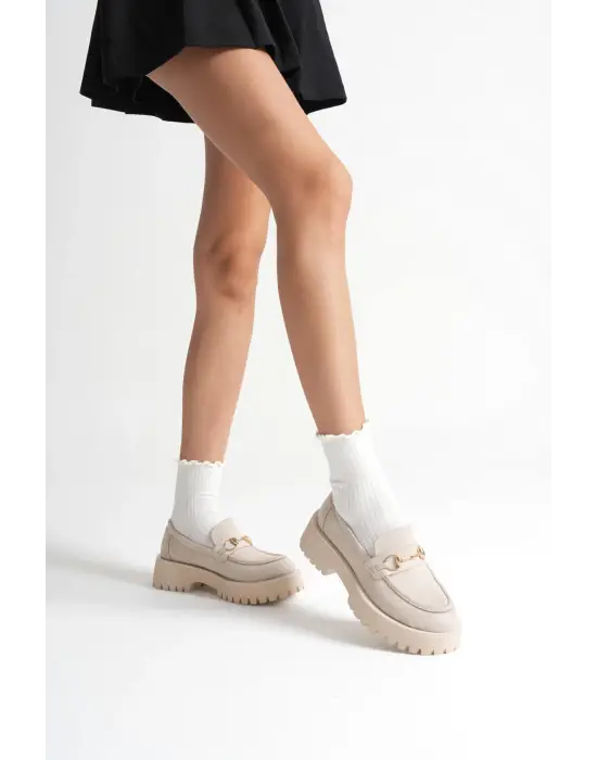 Lara Toka Detaylı Bej Süet Günlük Loafer Ayakkabı