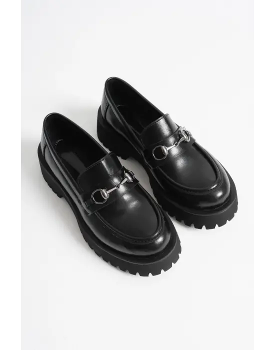 Lara Toka Detaylı Siyah Günlük Loafer Ayakkabı