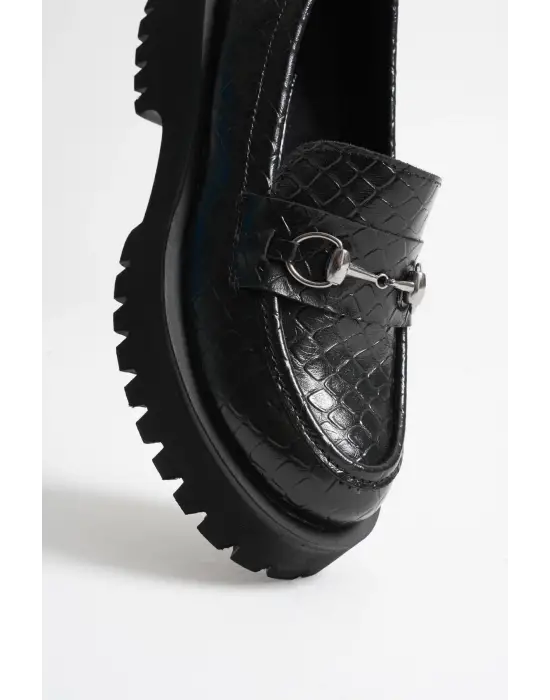 Lara Toka Detaylı Siyah Kroko Baskılı Günlük Loafer Ayakkabı