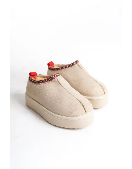 Leıla Bağcıksız Düz Ve Kalın Taban İçi Kürklü Kısa Süet Kadın Bot  Kt - Krem