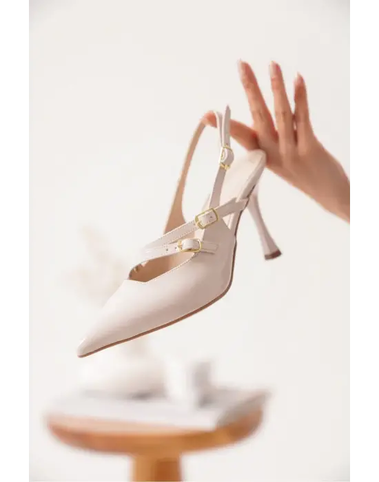 Lenora Kadın Bej Rugan Topuklu Ayakkabı