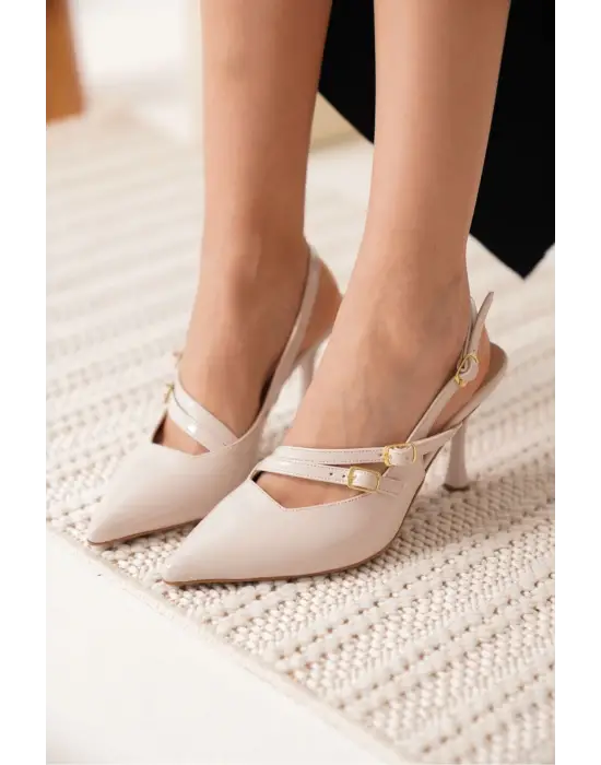 Lenora Kadın Bej Rugan Topuklu Ayakkabı