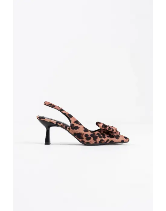Leopar Fiyonklu Kitten Topuklu Slingback Kadın Ayakkabı TR08MS24D
