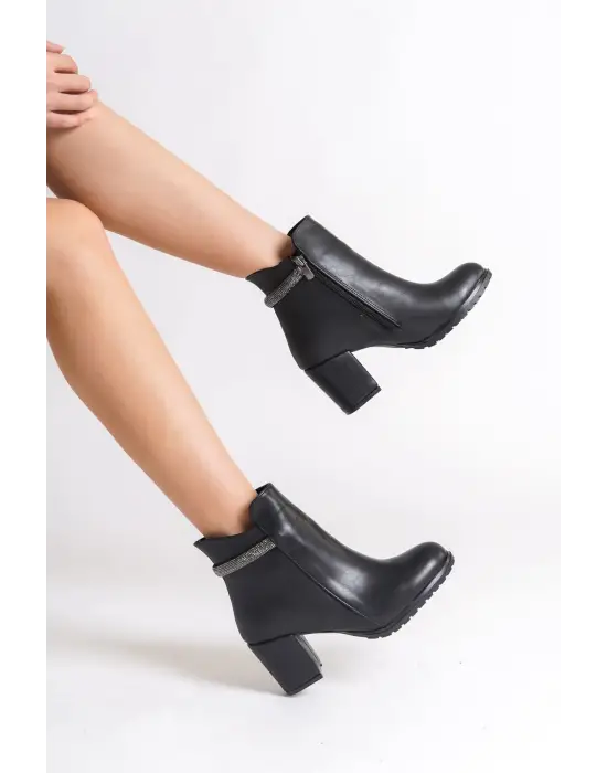 Lıa Fermuarlı Ortopedik Taban Taşlı Topuklu Kadın Bot  St - Siyah