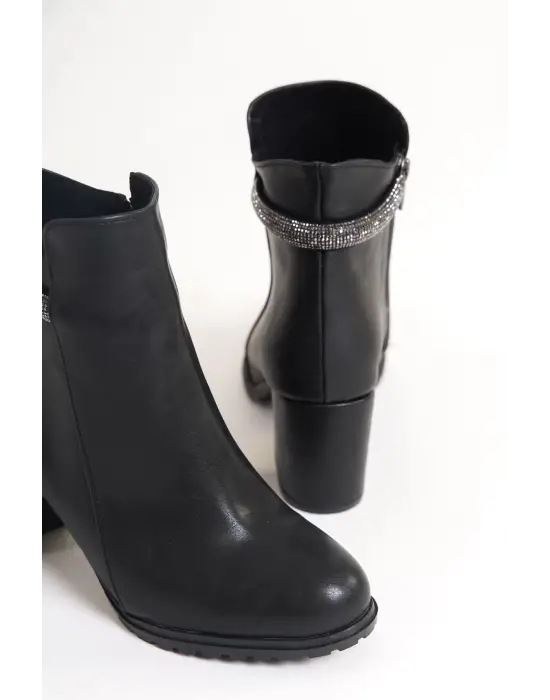 Lıa Fermuarlı Ortopedik Taban Taşlı Topuklu Kadın Bot  St - Siyah