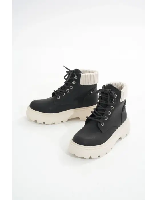 Siyah-Bej Bağcıklı Kalın Taban Kadın Günlük Bot