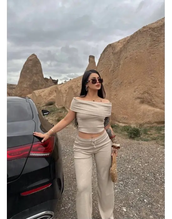 Madonna Yaka Bol Paça Pantolonlu Takım