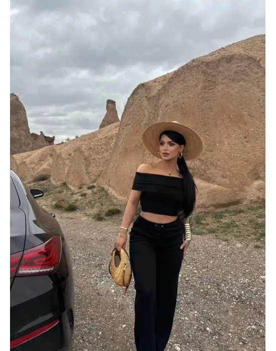 Madonna Yaka Bol Paça Pantolonlu Takım