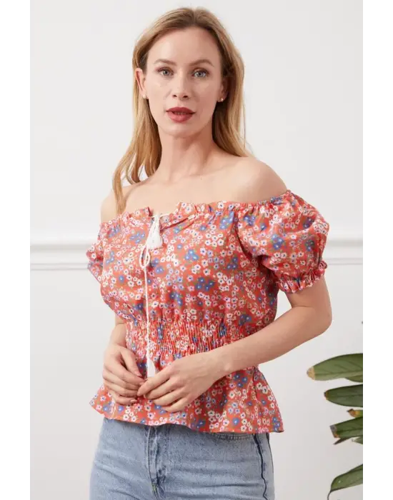 Madonna Yaka Çiçekli Bluz