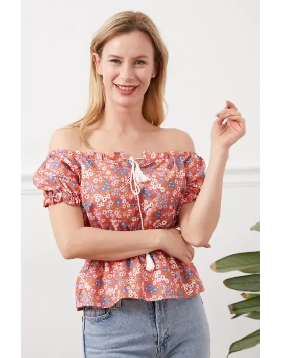 Madonna Yaka Çiçekli Bluz