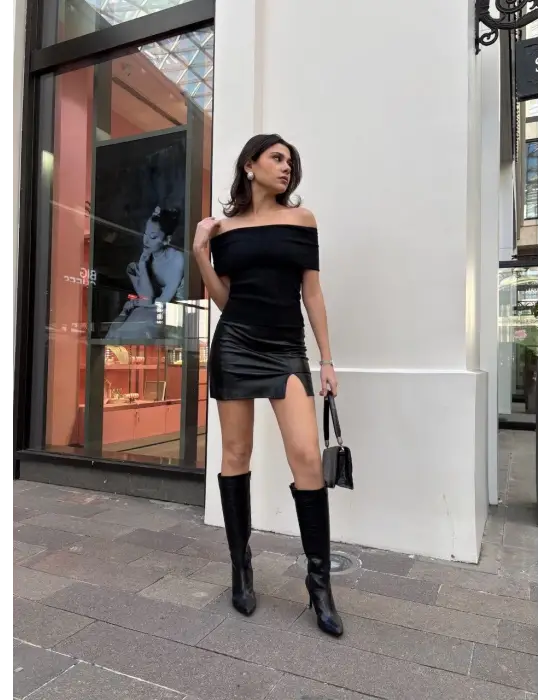 Madonna Yaka Sıfır Kol Bluz