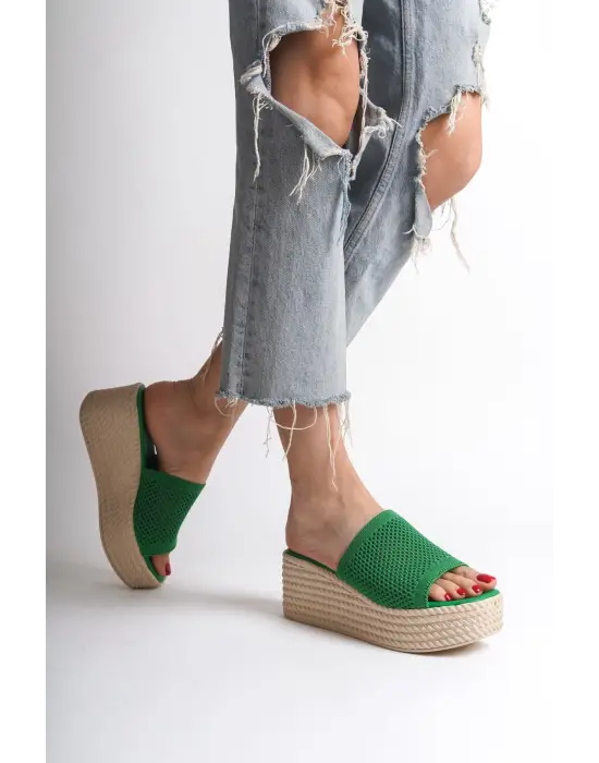 Marla Dolgu Topuklu Ortopedik Taban Hasır Görünümlü Triko Kadın Terlik  Kt - Yeşil