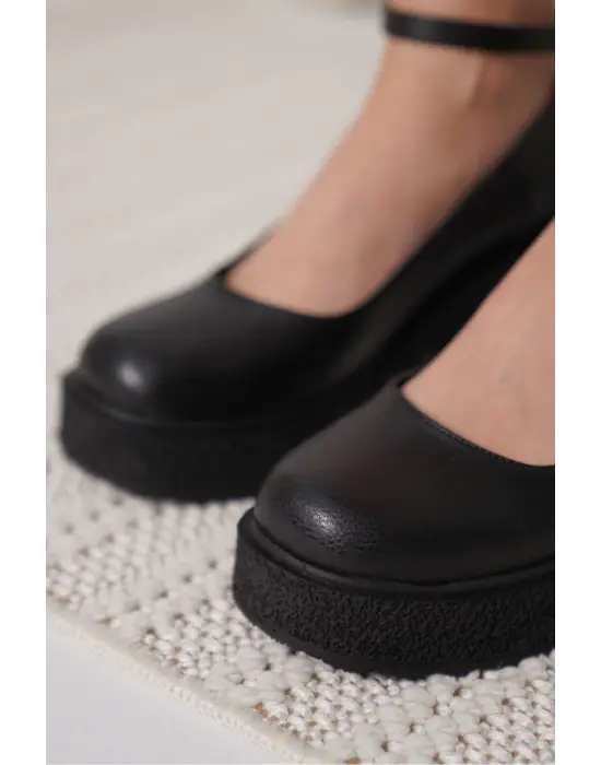 Marla Kadın Siyah Bilekten Baretli Günlük Ayakkabı