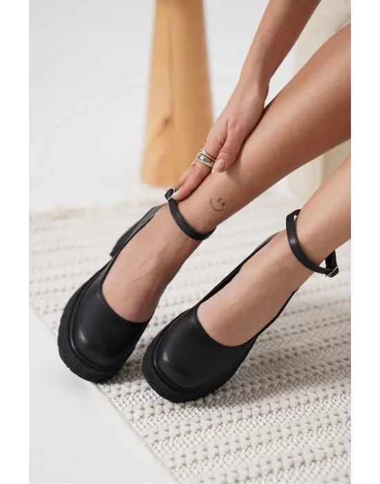 Marla Kadın Siyah Bilekten Baretli Günlük Ayakkabı