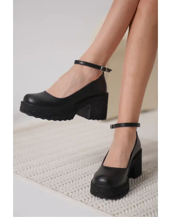 Marla Kadın Siyah Bilekten Baretli Günlük Ayakkabı