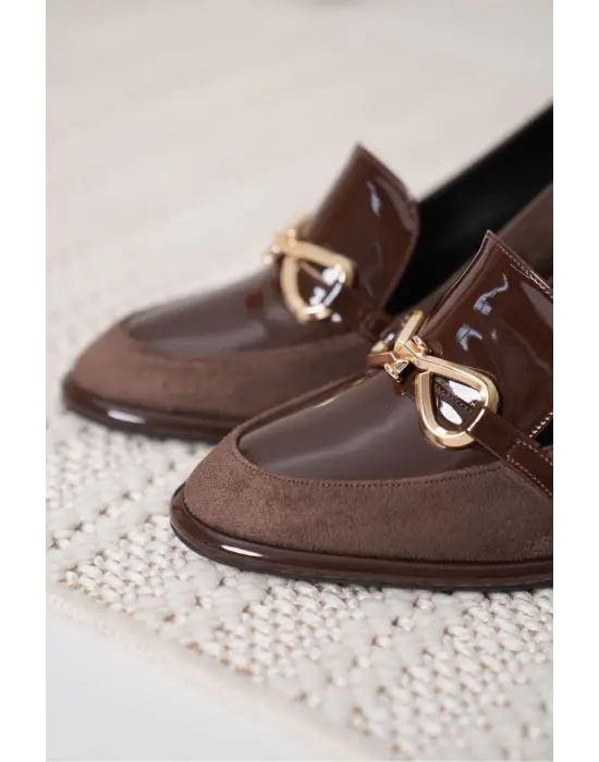 Melly Acı Kahve Rugan Süet Detaylı Kadın Topuklu Ayakkabı