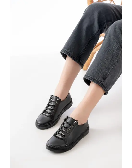 Mk-9026 Siyah Bağcıklı  Taş Aksesuarlı Günlük Spor Ayakkabı