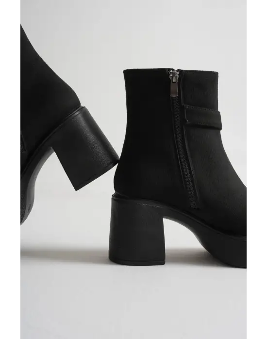 Mona Kadın Siyah Süet Tokalı Topuklu Bot