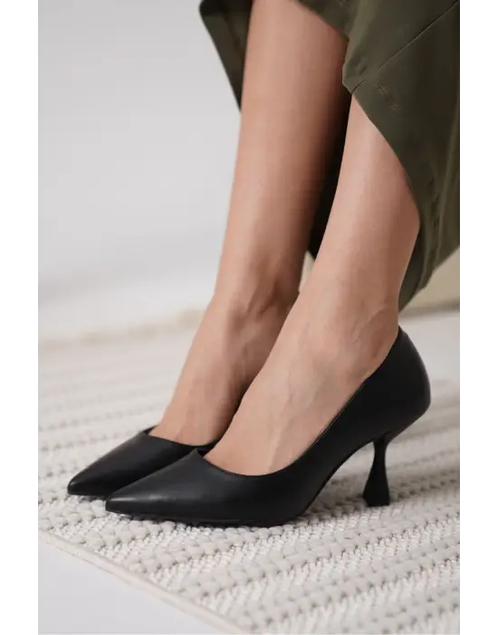 Monica Mat Siyah Kadın Stiletto