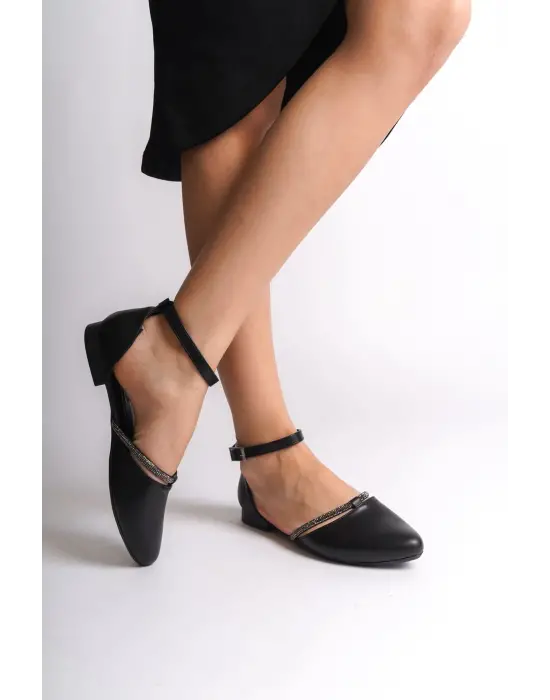 Monıca Tokalı Ortopedik Rahat Taban Taş Detaylı Kadın Babet Ayakkabı  St - Siyah