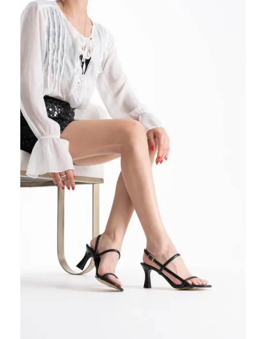 Monya Kadın Siyah Topuklu Sandalet