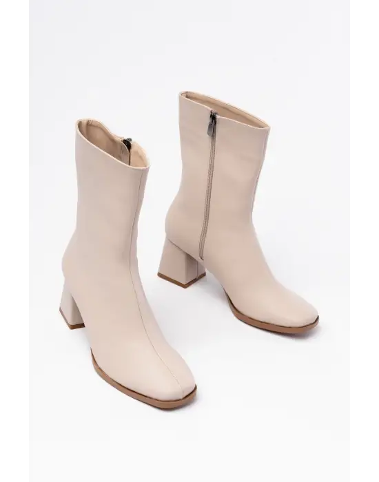 Bej Topuklu Fermuarlı Kadın Bot