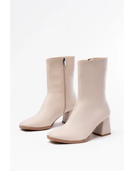Bej Topuklu Fermuarlı Kadın Bot