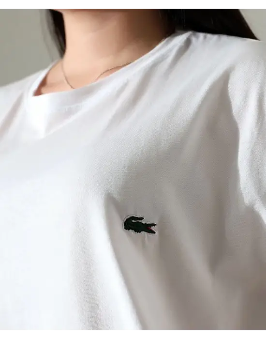 Nakış İşlemeli Tişört