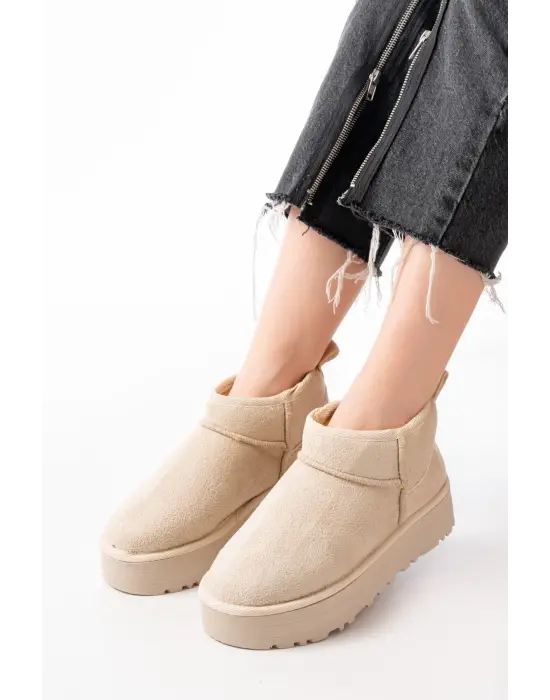 Bej Süet İçi Kürklü Kışlık Kapalı Burun Kadın Günlük Terlik