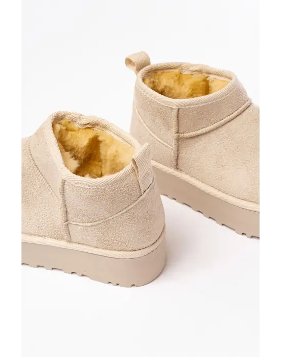Bej Süet İçi Kürklü Kışlık Kapalı Burun Kadın Günlük Terlik