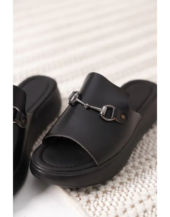 Nelly Siyah Hakiki Deri Terlik