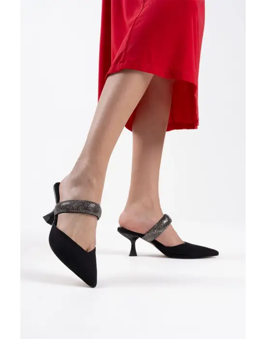 Nina Topuklu Siyah Kadın Terlik