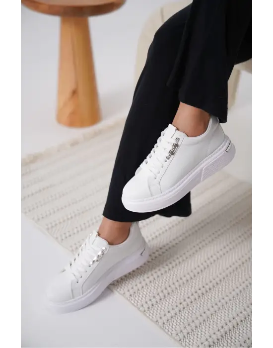 Nova Kadın Gümüş Detaylı Beyaz Sneaker