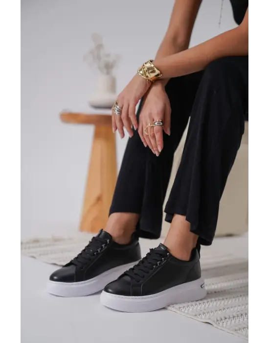 Nova Kadın Gümüş Detaylı Siyah Sneaker